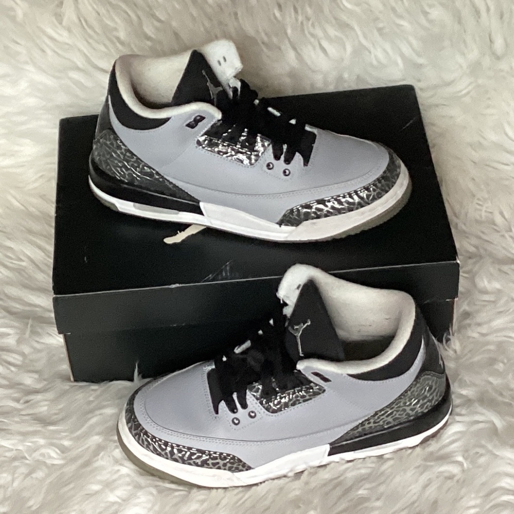Air Jordans Retro 3s Wolf Grey